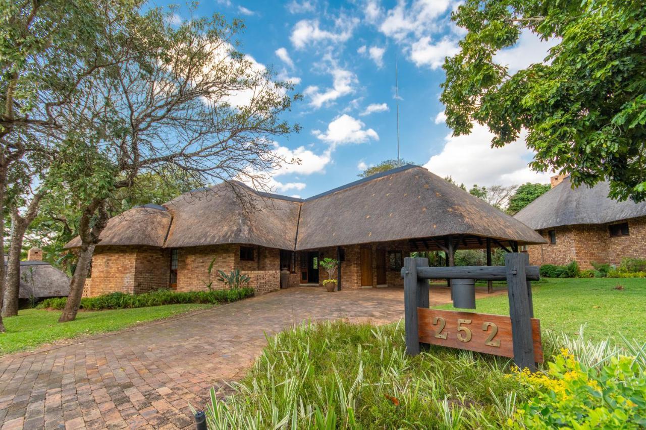 Kruger Park Lodge Unit No 252 With Private Pool ヘイジービュー エクステリア 写真